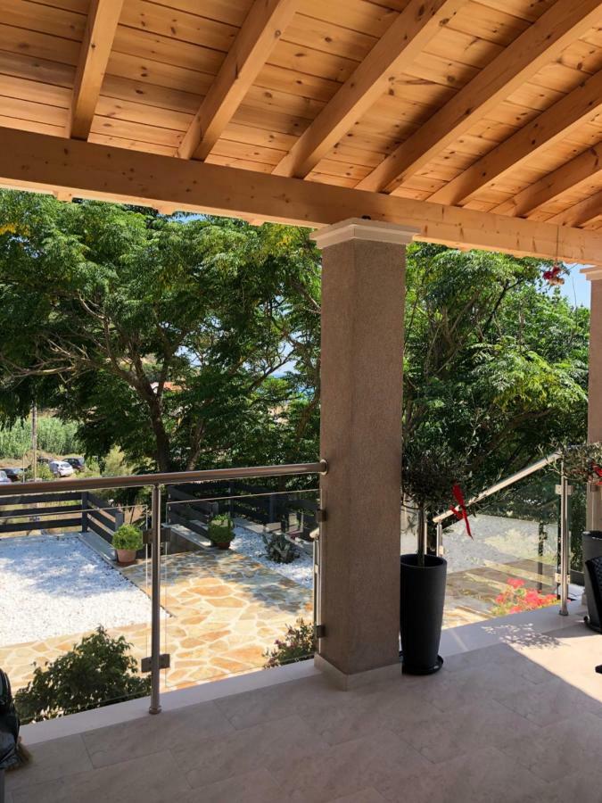 Villa Aelia Gardeno Vitalades Bagian luar foto