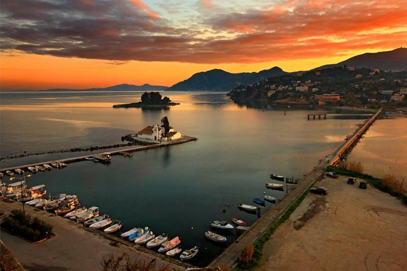Villa Aelia Gardeno Vitalades Bagian luar foto